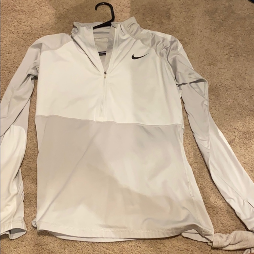 Nike zip!